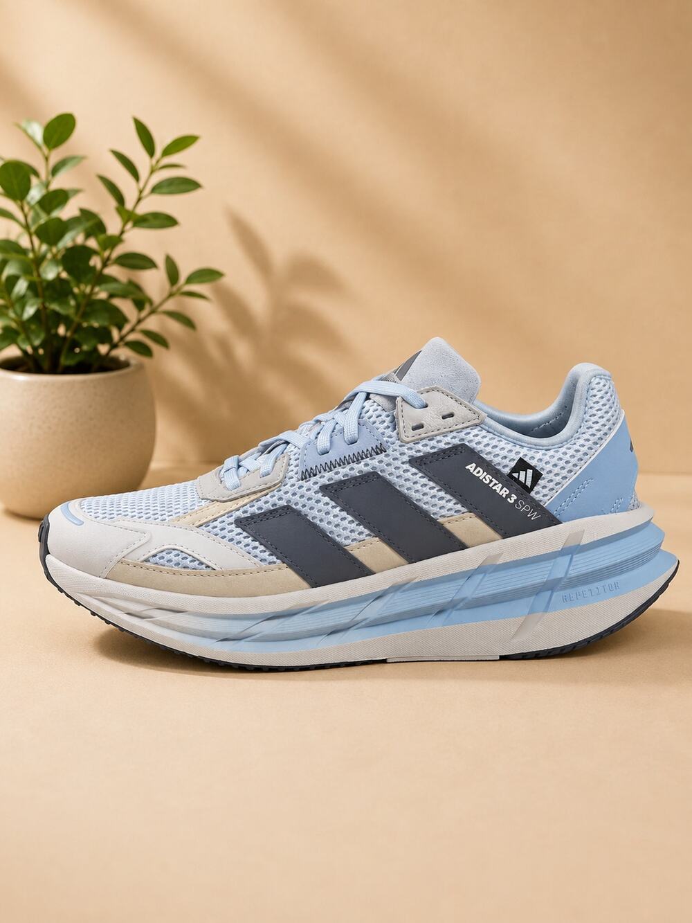 NWT adidas Women's Adistar 3, Crystal Sky/Onix/Glow Blue, 8.5